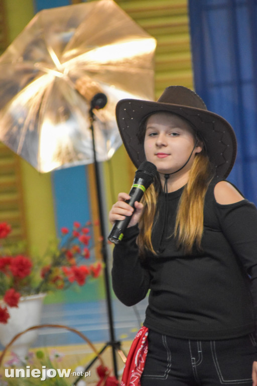 Koncert życzeń na Dzień Nauczyciela w Uniejowie