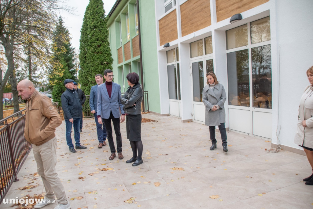 Nowa jakość edukacji w Uniejowie. Gmina zainwestowała w modernizację szkoły