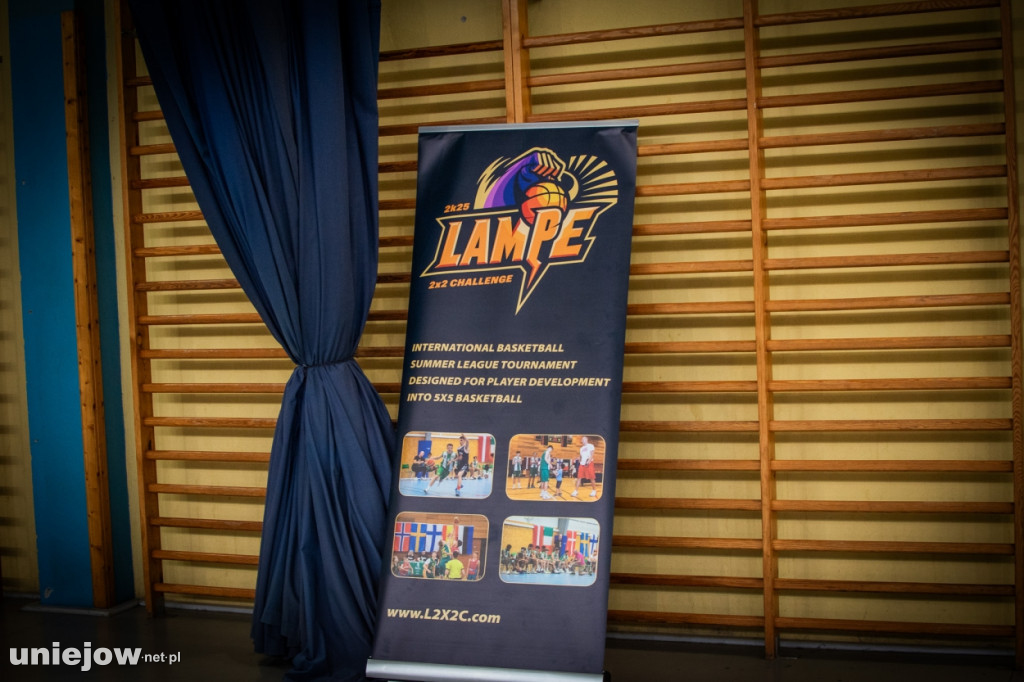 Były gracz NBA Maciej Lampe ściąga koszykówkę do Uniejowa