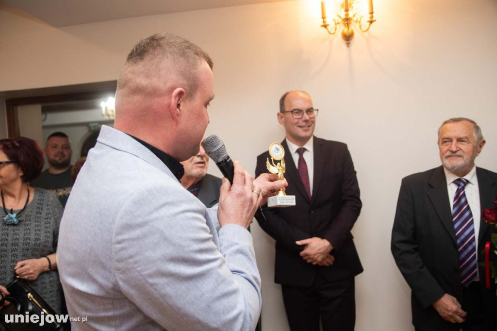 Kantylena śpiewa już 30 lat