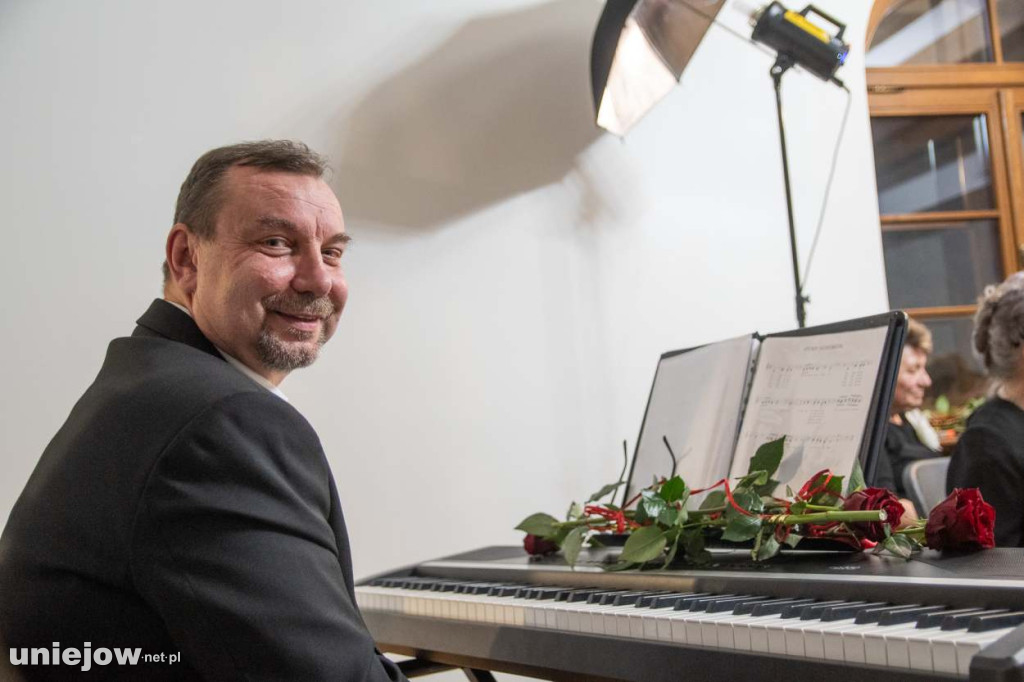 Kantylena śpiewa już 30 lat