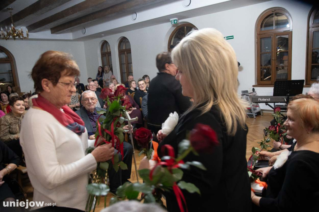 Kantylena śpiewa już 30 lat