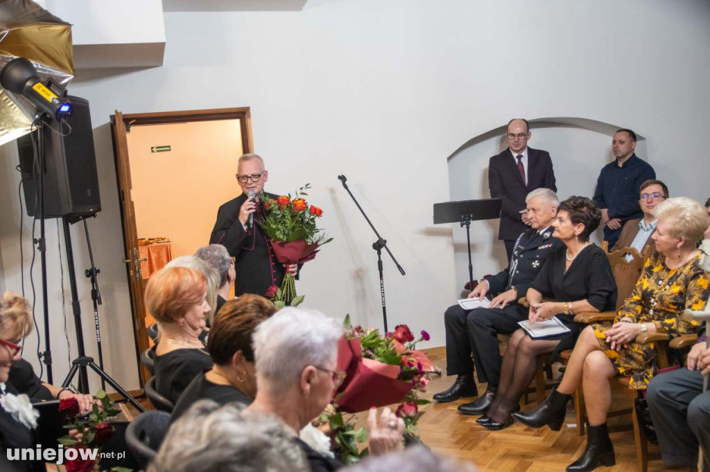 Kantylena śpiewa już 30 lat