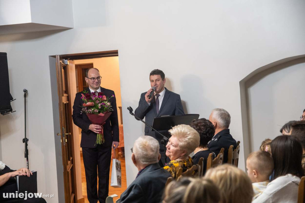 Kantylena śpiewa już 30 lat