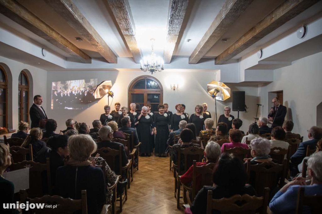 Kantylena śpiewa już 30 lat