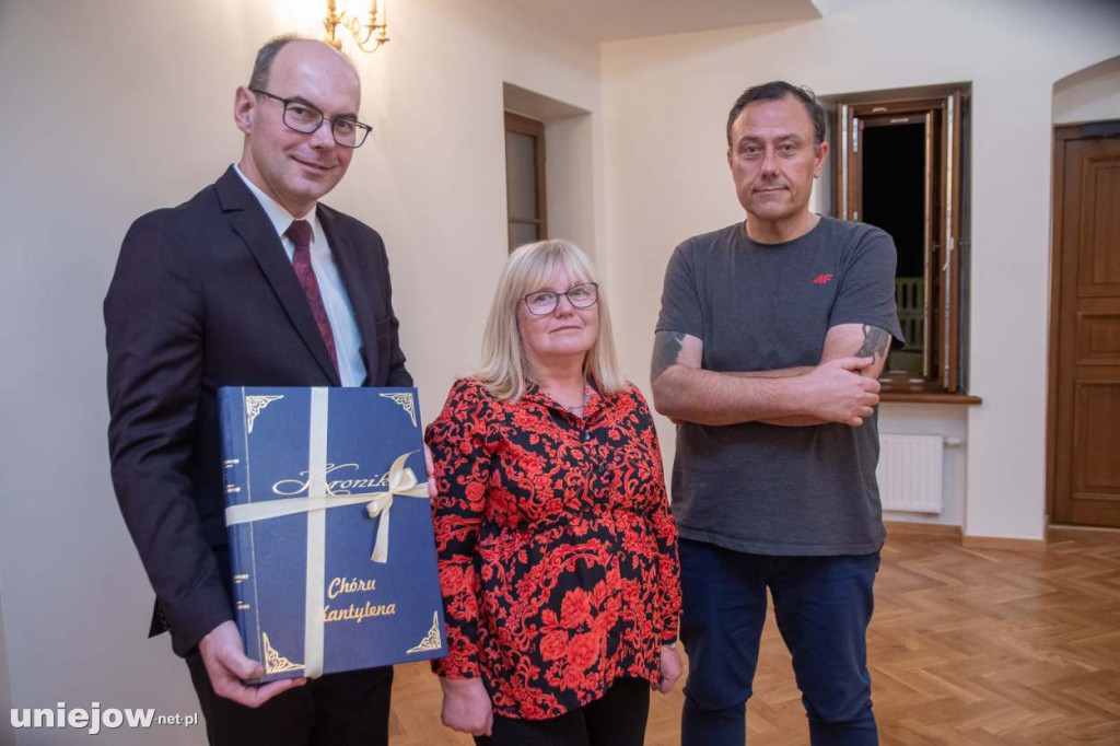 Kantylena śpiewa już 30 lat