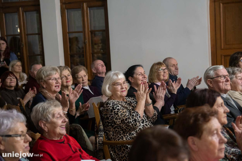 Kantylena śpiewa już 30 lat