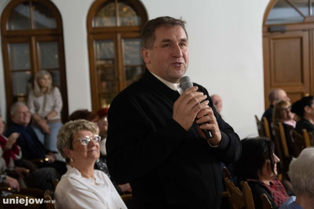 Kantylena śpiewa już 30 lat