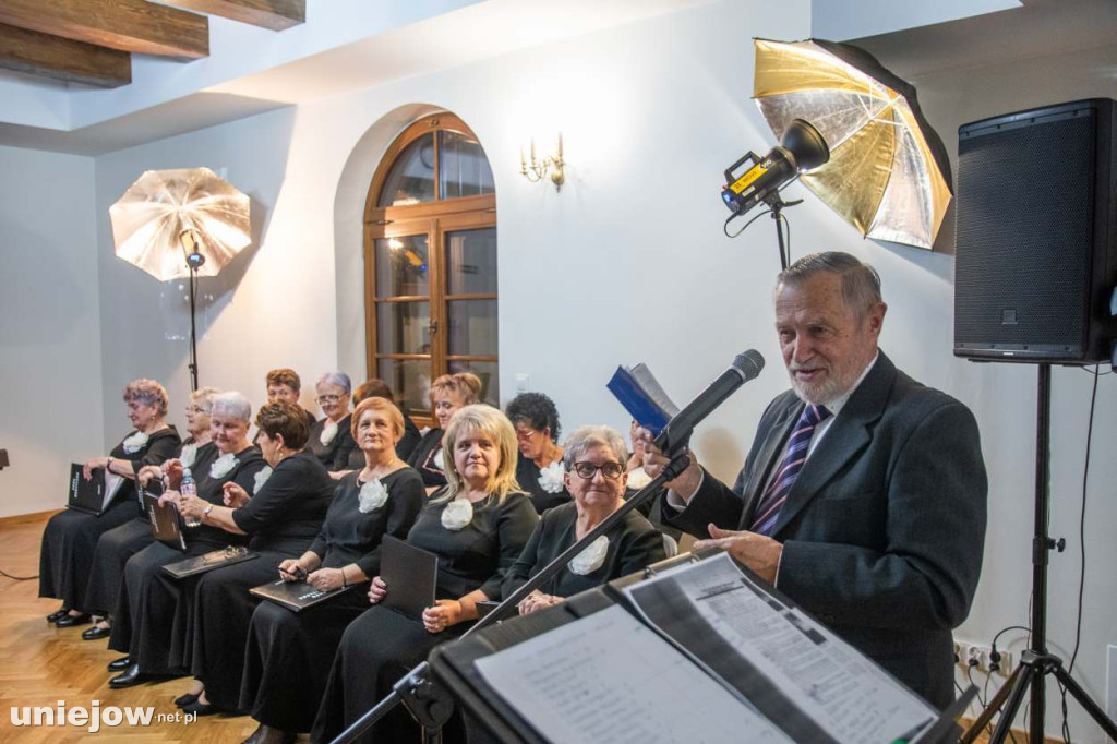 Kantylena śpiewa już 30 lat