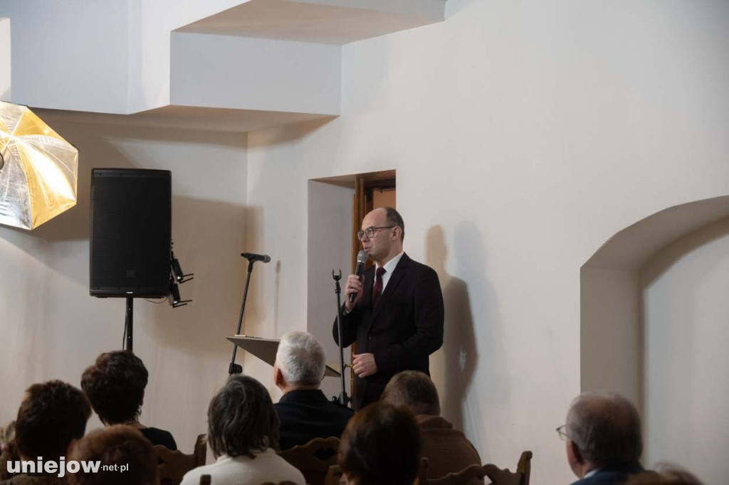 Kantylena śpiewa już 30 lat