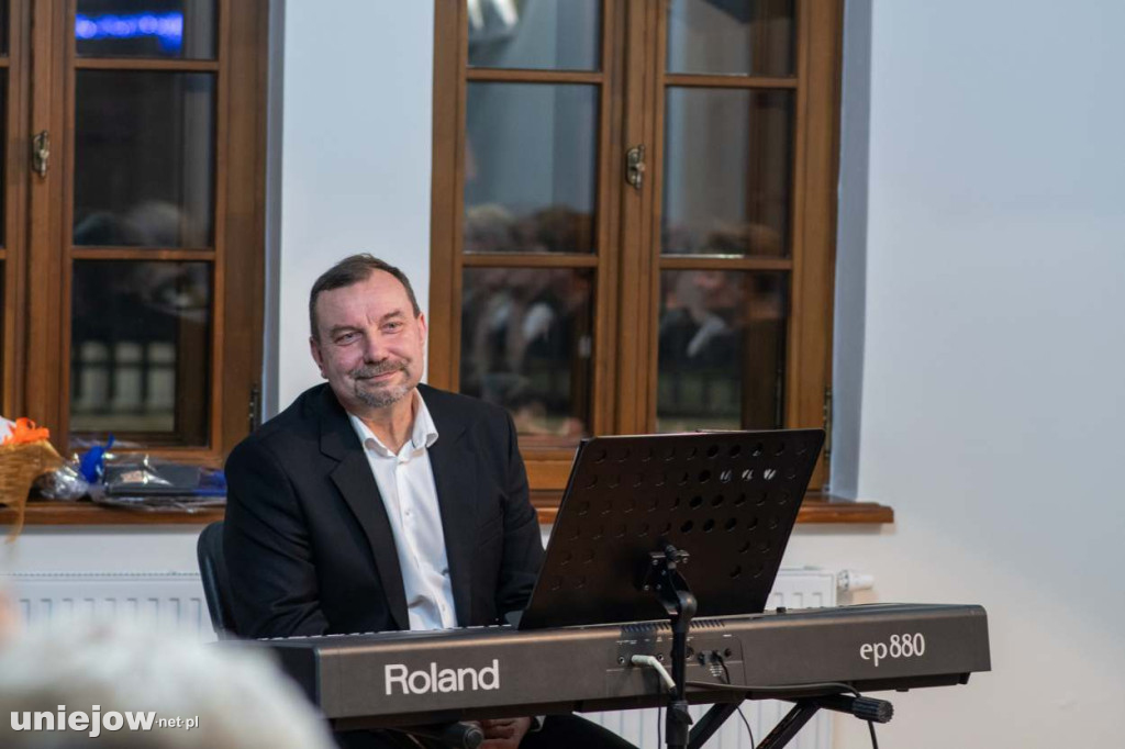 Kantylena śpiewa już 30 lat