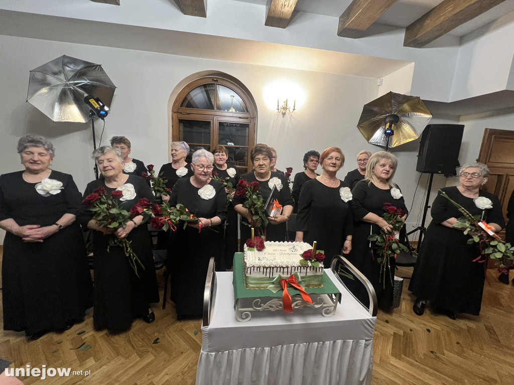 Kantylena śpiewa już 30 lat