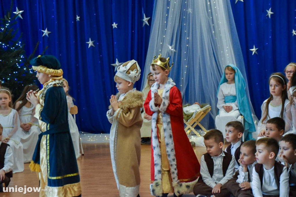 Jasełka w wykonaniu przedszkolaków z Uniejowa