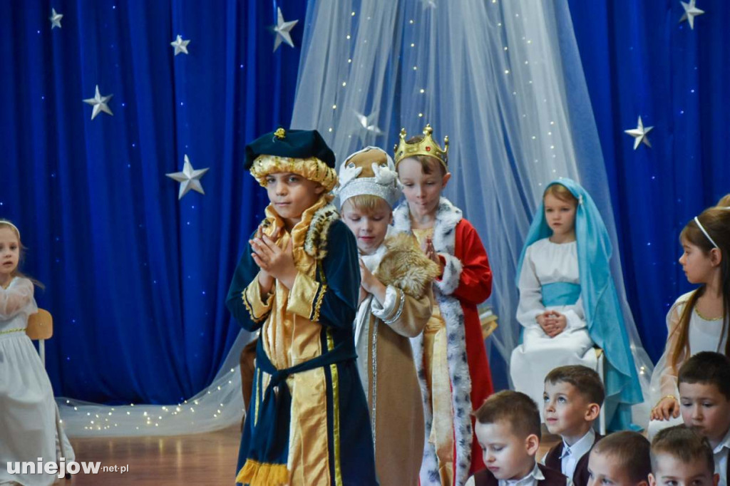 Jasełka w wykonaniu przedszkolaków z Uniejowa