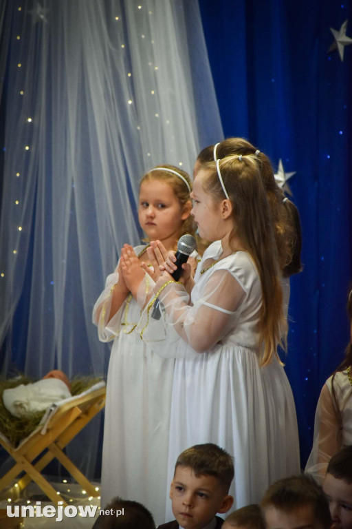Jasełka w wykonaniu przedszkolaków z Uniejowa