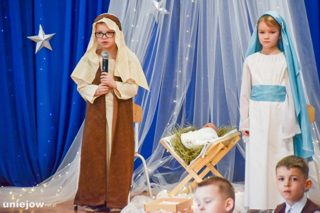 Jasełka w wykonaniu przedszkolaków z Uniejowa