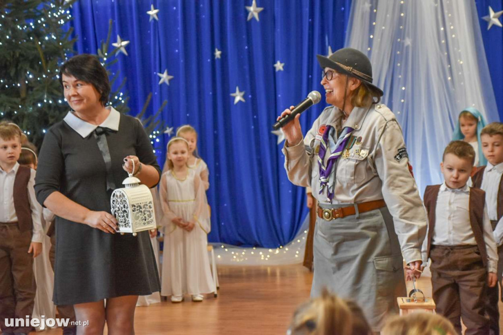 Jasełka w wykonaniu przedszkolaków z Uniejowa