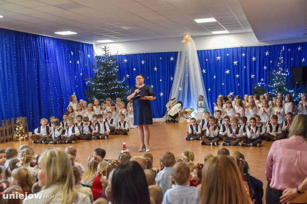 Jasełka w wykonaniu przedszkolaków z Uniejowa