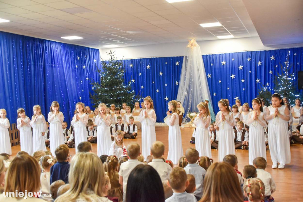 Jasełka w wykonaniu przedszkolaków z Uniejowa