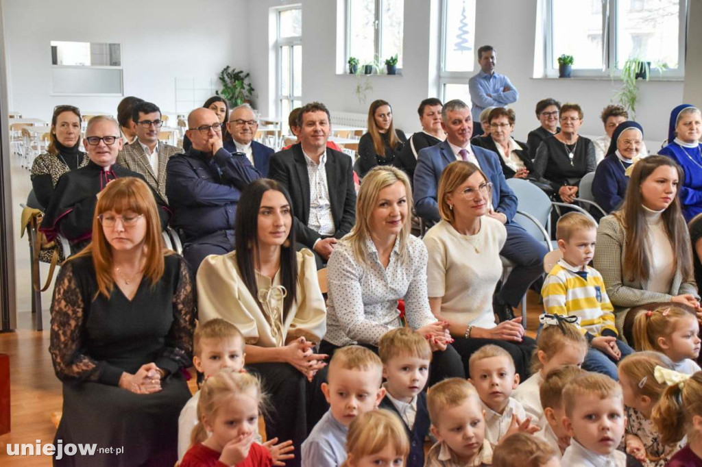 Jasełka w wykonaniu przedszkolaków z Uniejowa