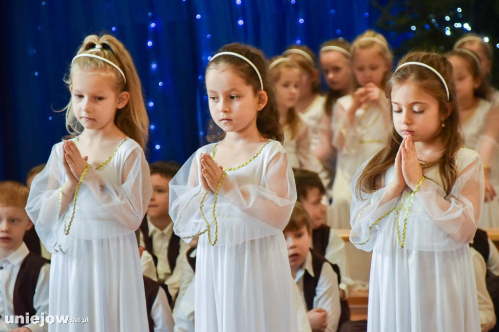 Jasełka w wykonaniu przedszkolaków z Uniejowa