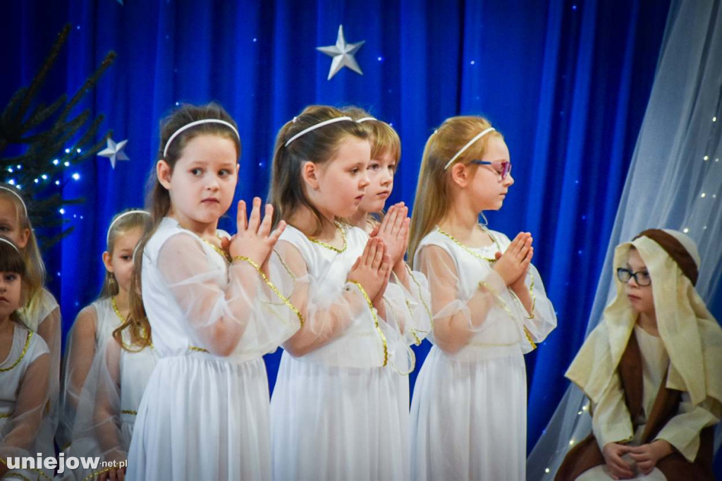 Jasełka w wykonaniu przedszkolaków z Uniejowa