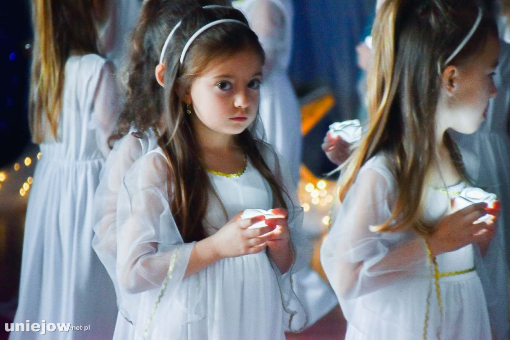 Jasełka w wykonaniu przedszkolaków z Uniejowa