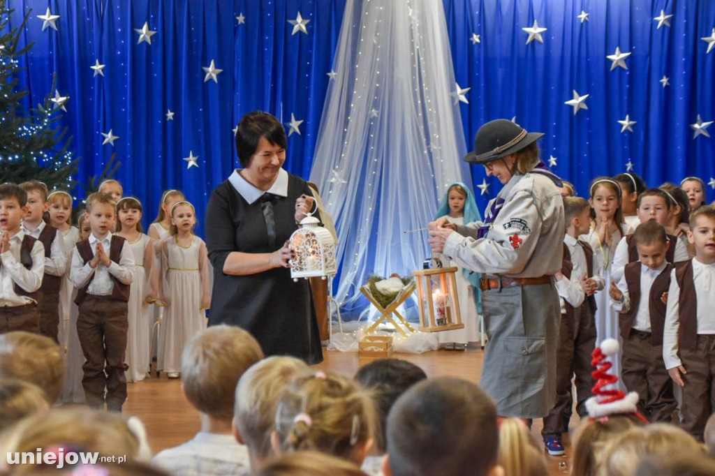 Jasełka w wykonaniu przedszkolaków z Uniejowa