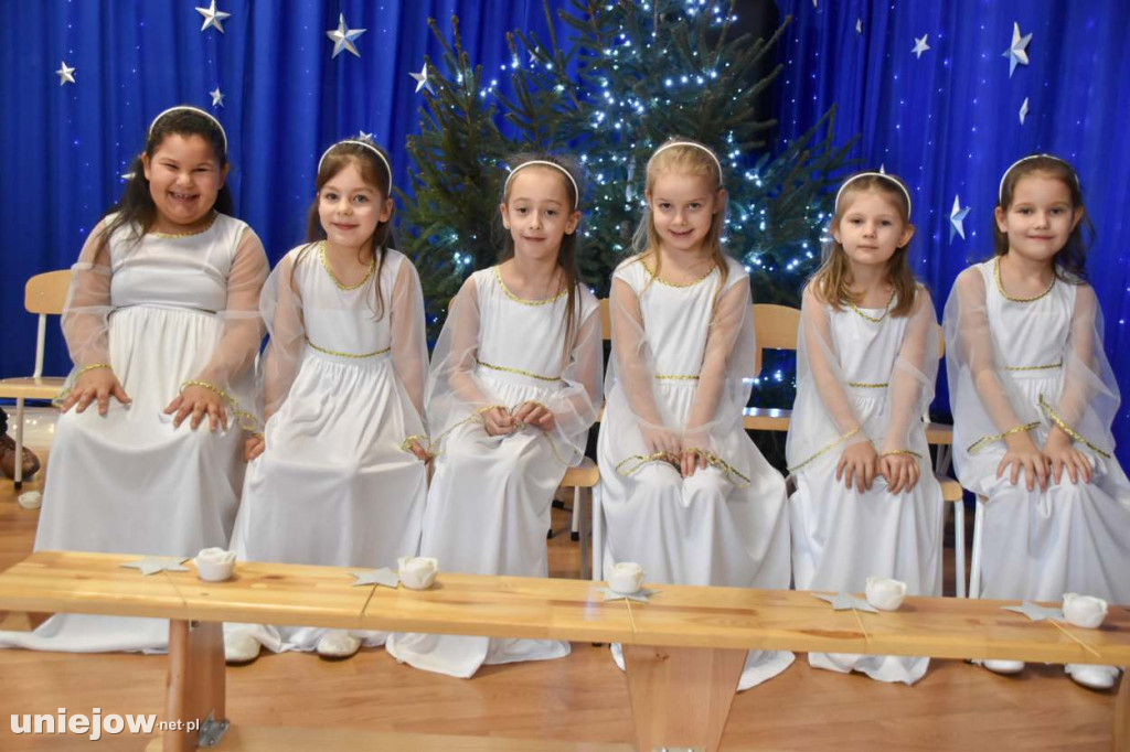 Jasełka w wykonaniu przedszkolaków z Uniejowa