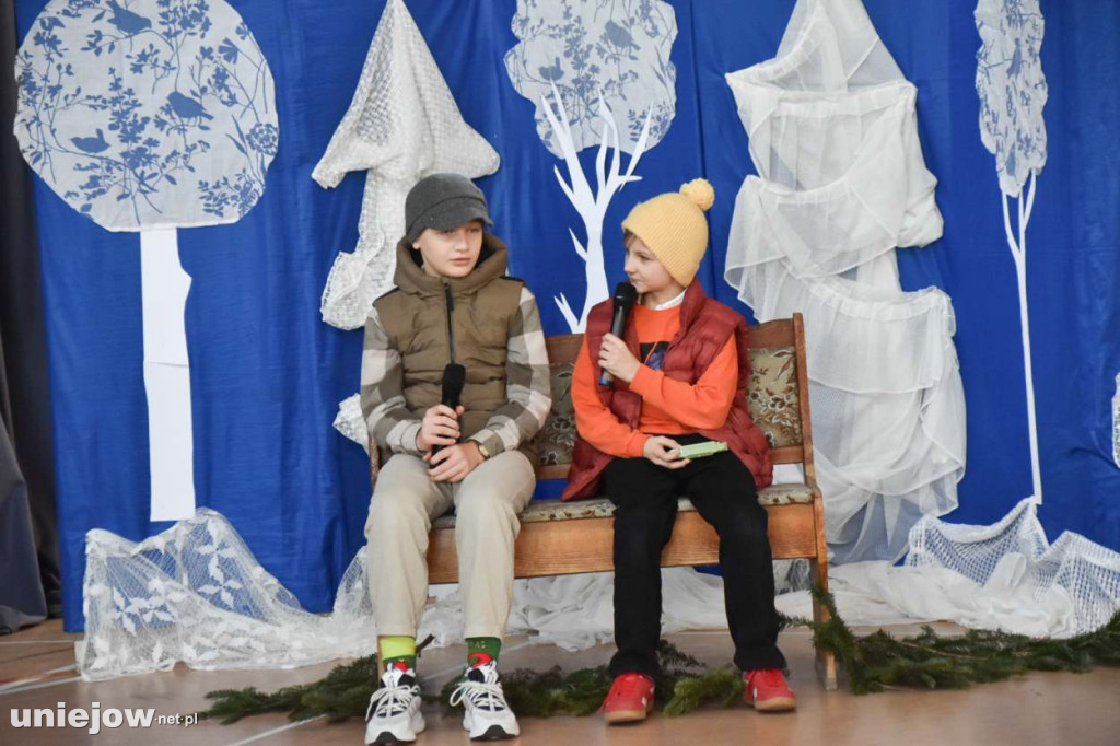 Świąteczny występ uczniów Szkoły Podstawowej w Uniejowie