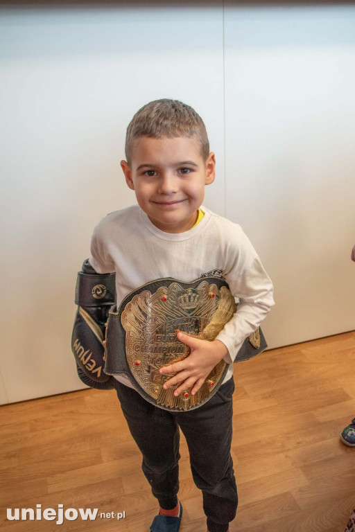 Tybura spotkał się z uniejowskimi przedszkolakami