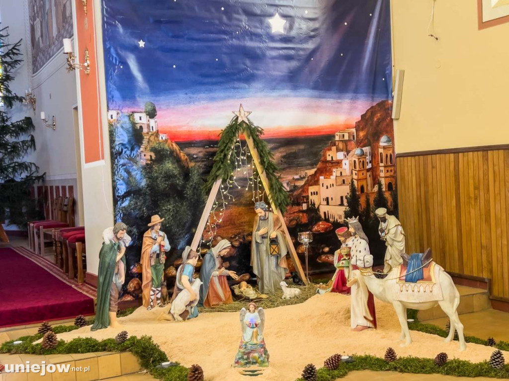Jak wyglądają szopki betlejemskie w kościołach gminy Uniejów