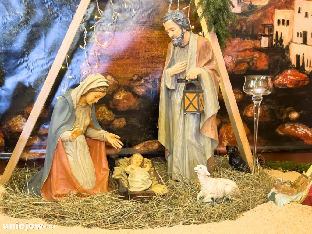 Jak wyglądają szopki betlejemskie w kościołach gminy Uniejów