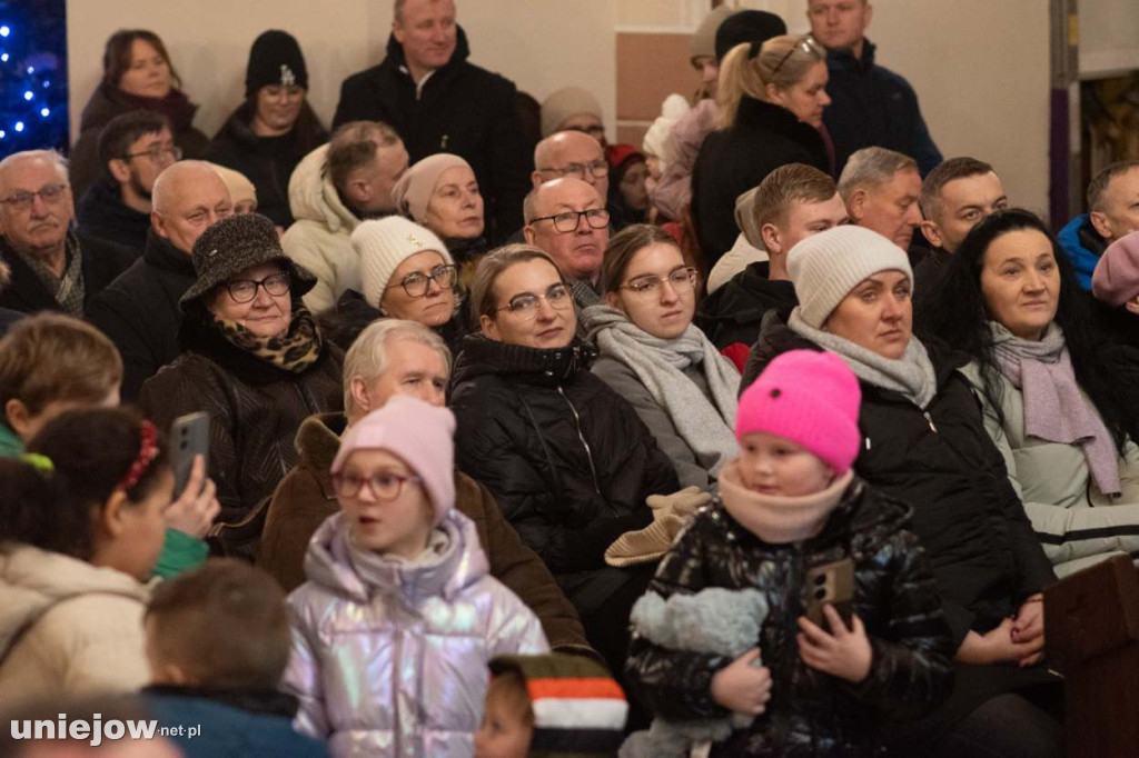 Koncert uniejowskiej orkiestry dętej w bazylice
