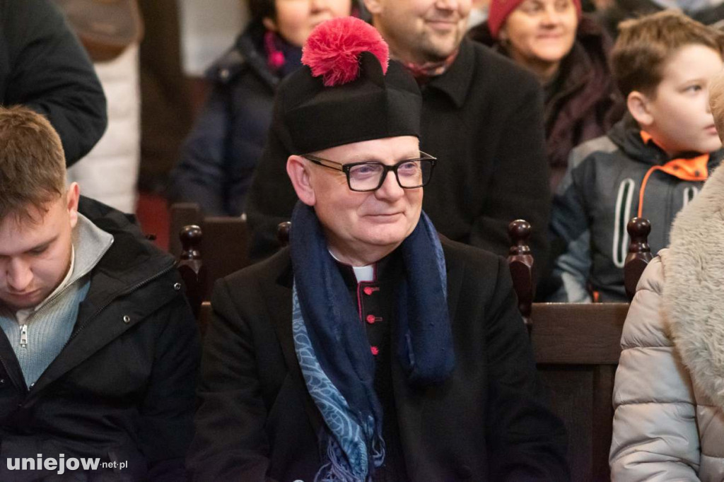 Koncert uniejowskiej orkiestry dętej w bazylice