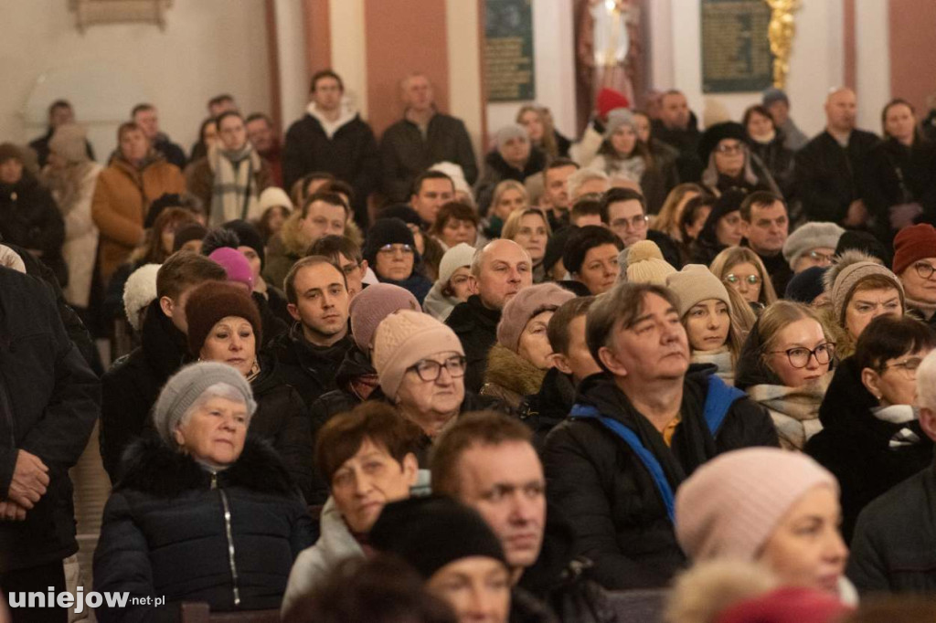 Koncert uniejowskiej orkiestry dętej w bazylice