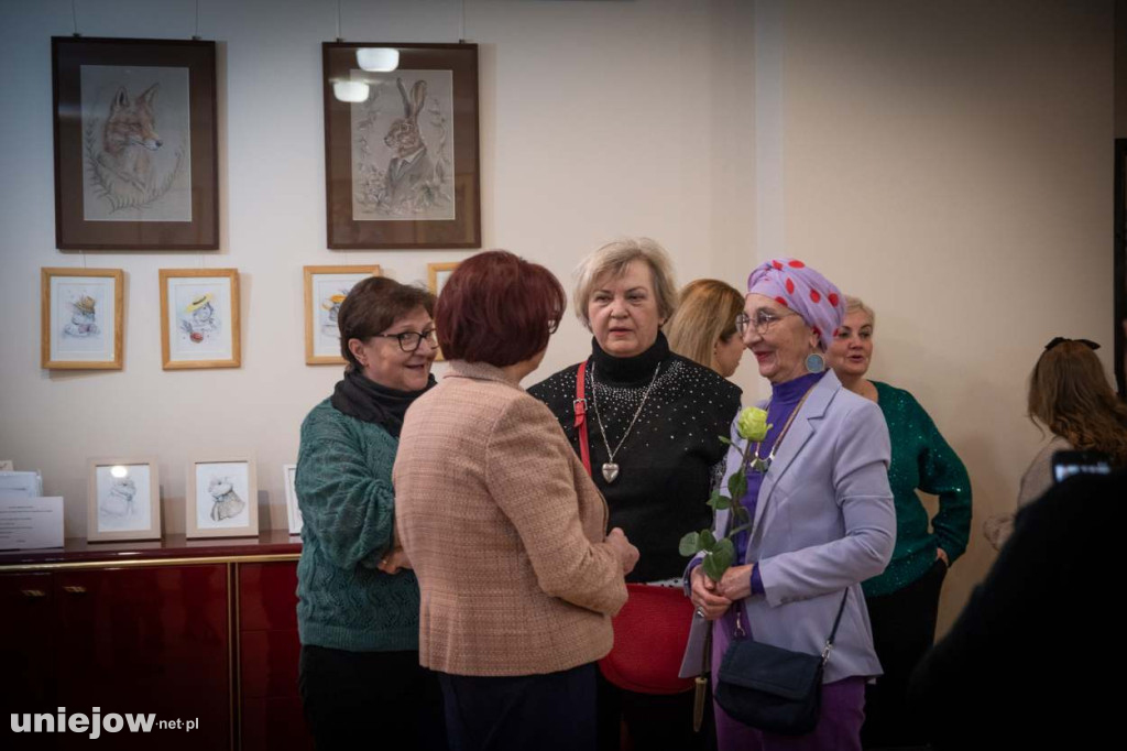 Relacja z wernisażu obrazów Lidii Zaradzkiej