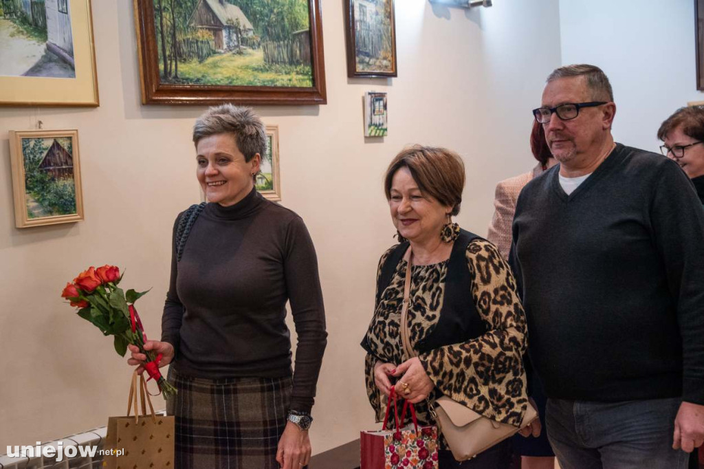 Relacja z wernisażu obrazów Lidii Zaradzkiej