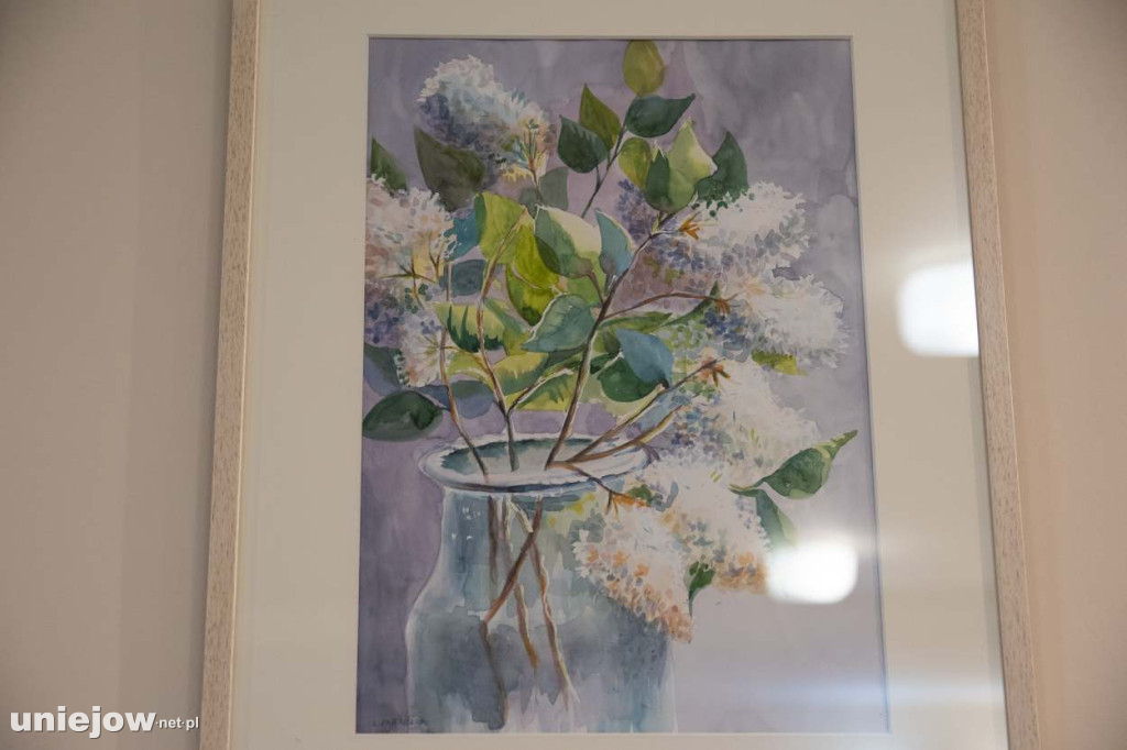 Relacja z wernisażu obrazów Lidii Zaradzkiej