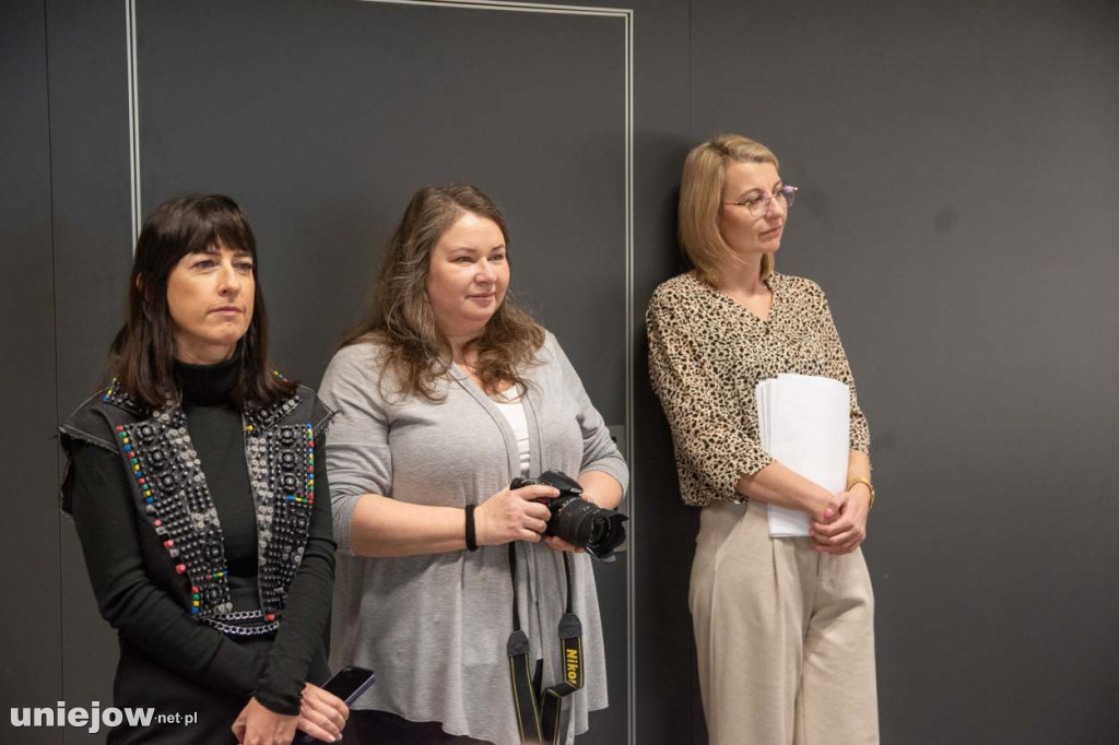 Moda na recykling. W Spycimierzu powstawały wyjątkowe kreacje