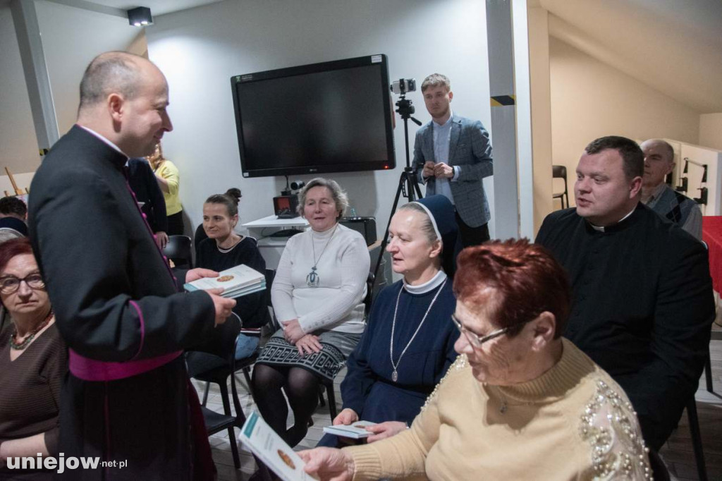 W Uniejowie odbyła się promocja nowej książki