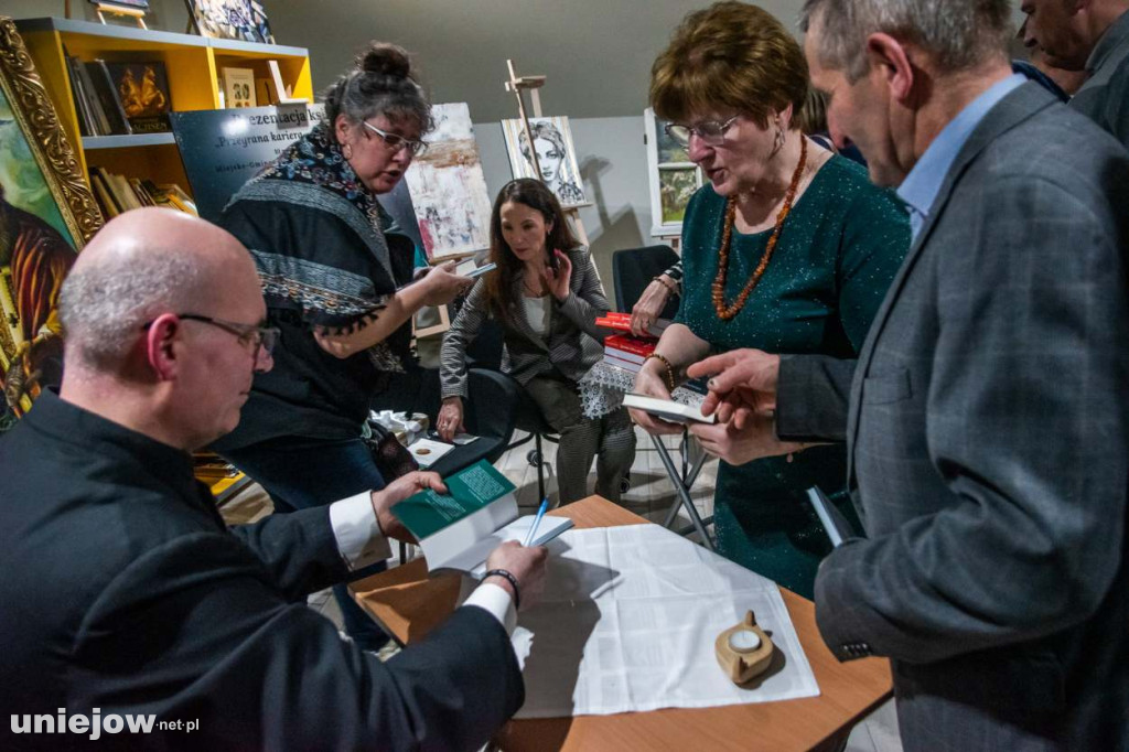 W Uniejowie odbyła się promocja nowej książki