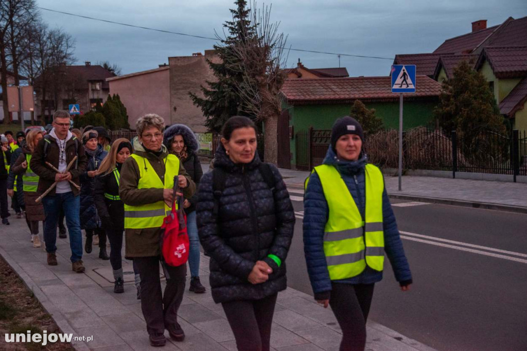 Nocna Droga Krzyżowa w Uniejowie