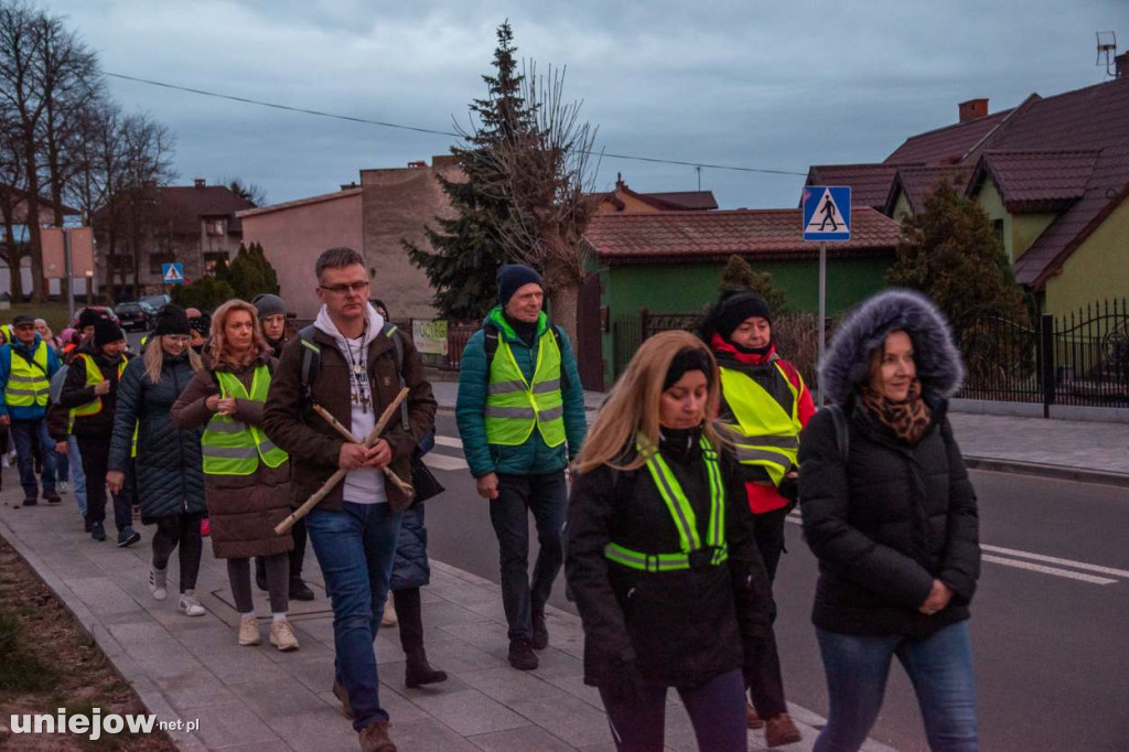 Nocna Droga Krzyżowa w Uniejowie