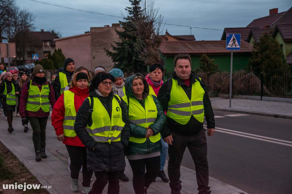 Nocna Droga Krzyżowa w Uniejowie