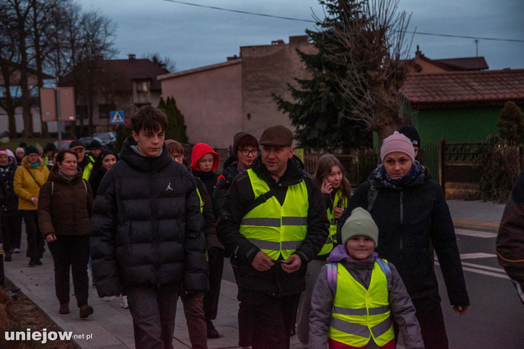 Nocna Droga Krzyżowa w Uniejowie