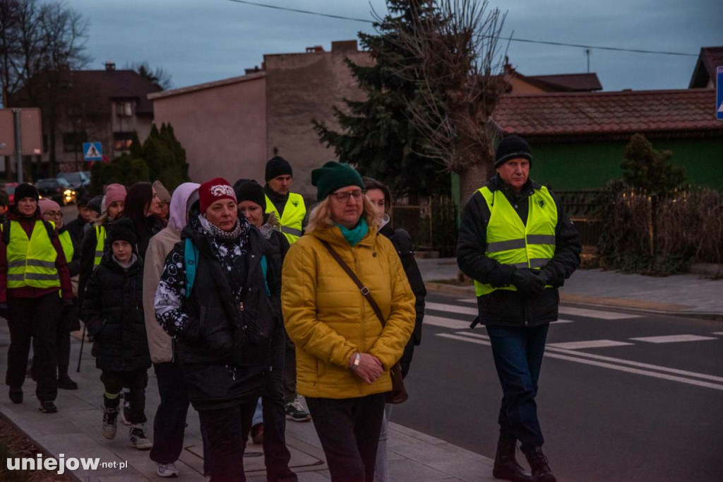 Nocna Droga Krzyżowa w Uniejowie