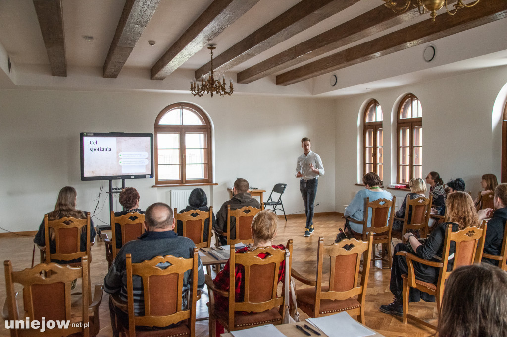 Warsztaty genealogiczne zorganizowano w Uniejowie