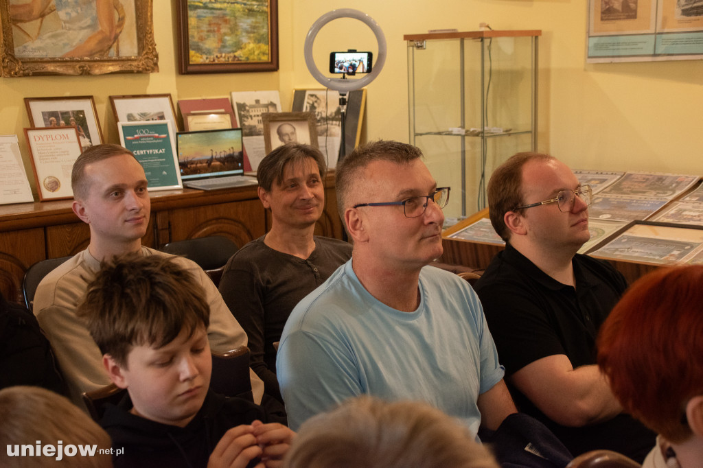 Spotkanie z krótkofalowcem z Piotrem Osiewalskim