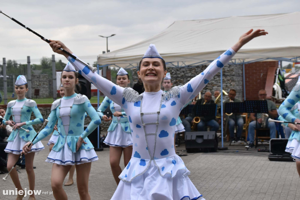 Band Uniejów zagrał koncert przy Termach